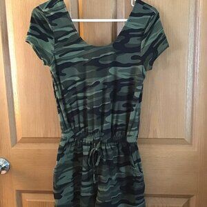 Derek Heat Small Camo Romper
